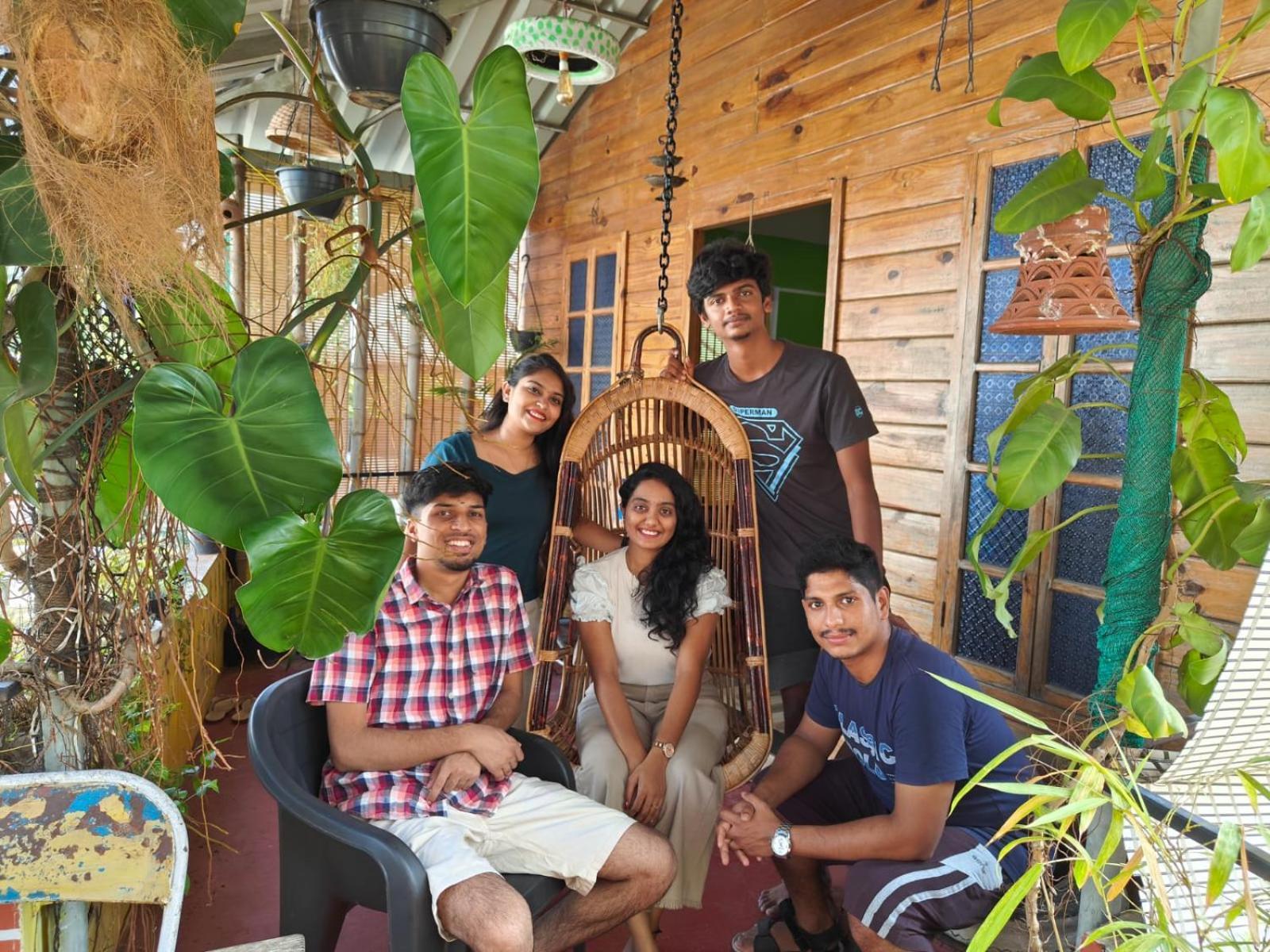 The Niyanest Appartement Kochi Buitenkant foto